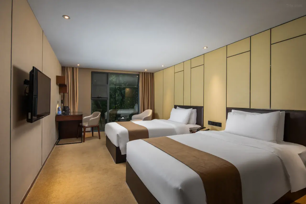 CNHOL RADIENT HOTEL(Shenzhen Bao'an Center Xixiang Branch) 8/15