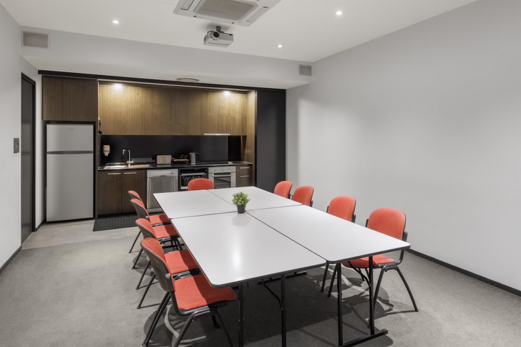 Oaks Melbourne Flemington Suites 19/46
