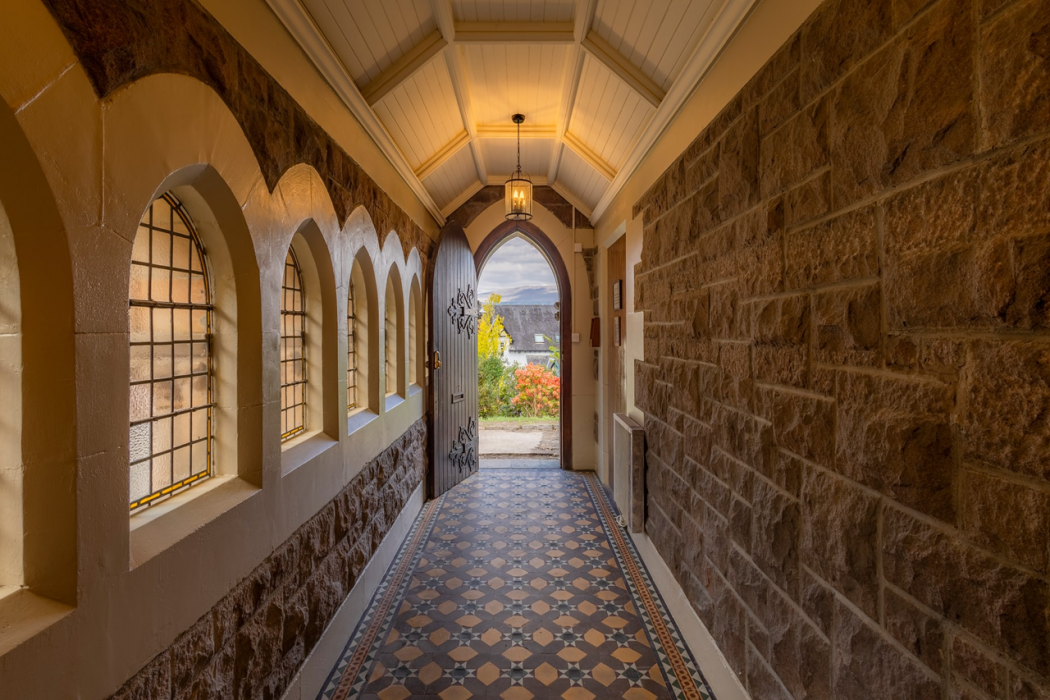 St Andrews House West 写真3