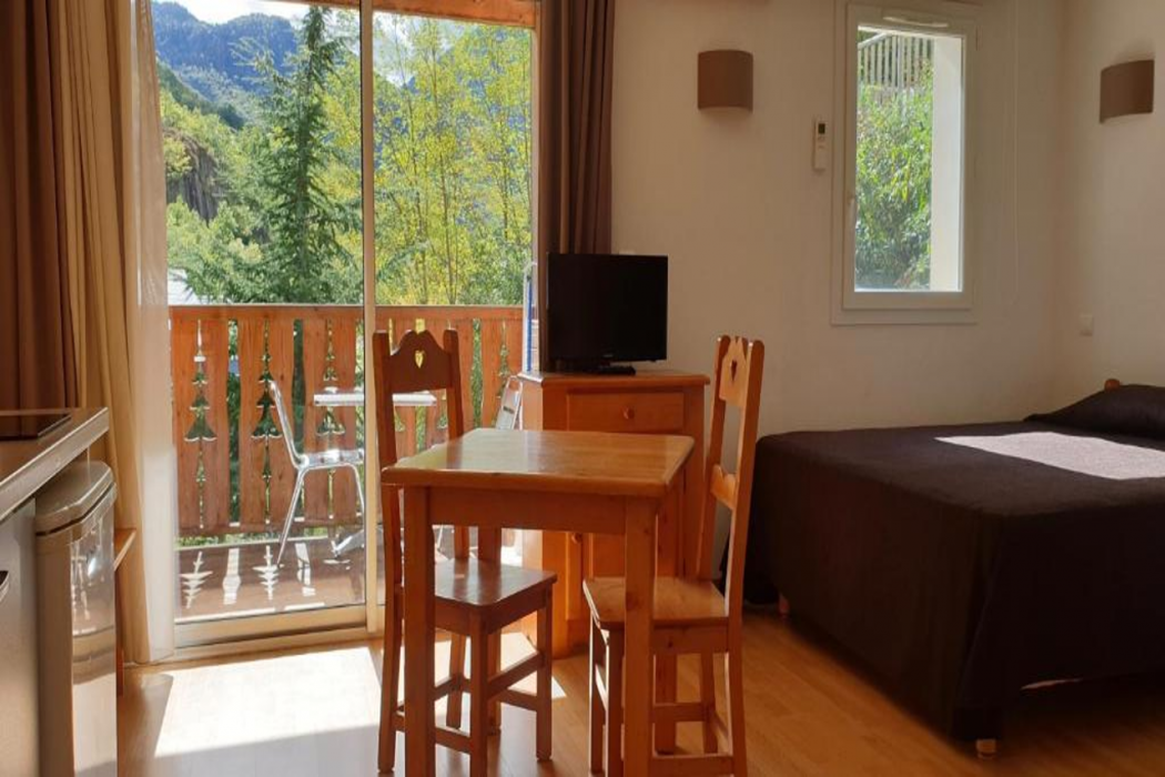 Residence Vacanceole Le Domaine de la Vallee d'Ax 13/16