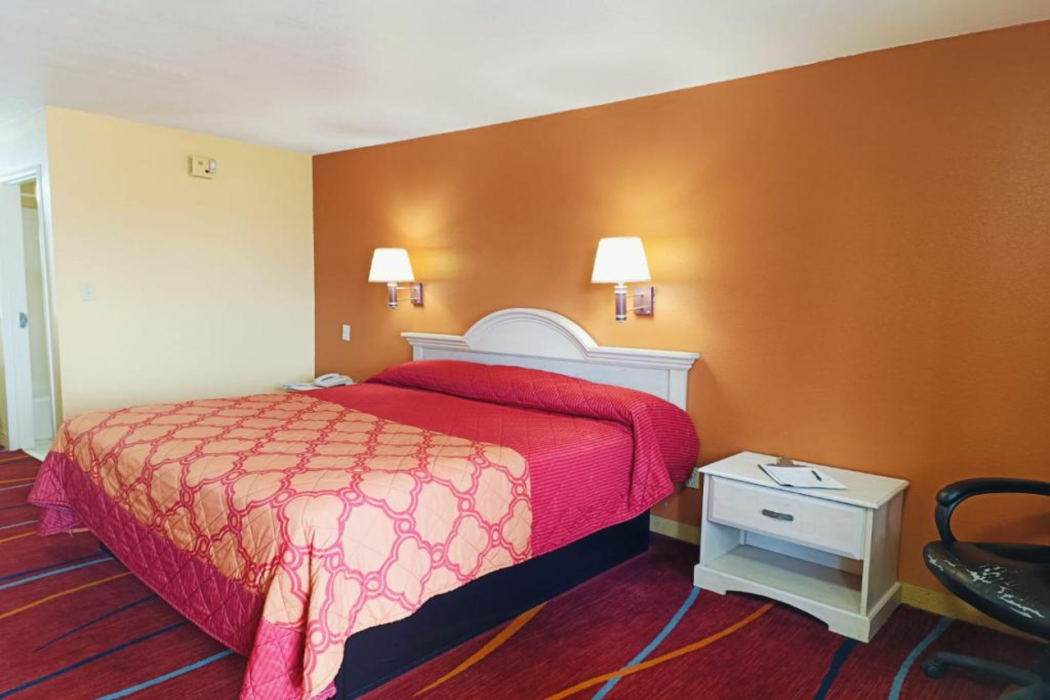 Heights Inn by Townhouse Harker Heights/Killeen 11/39