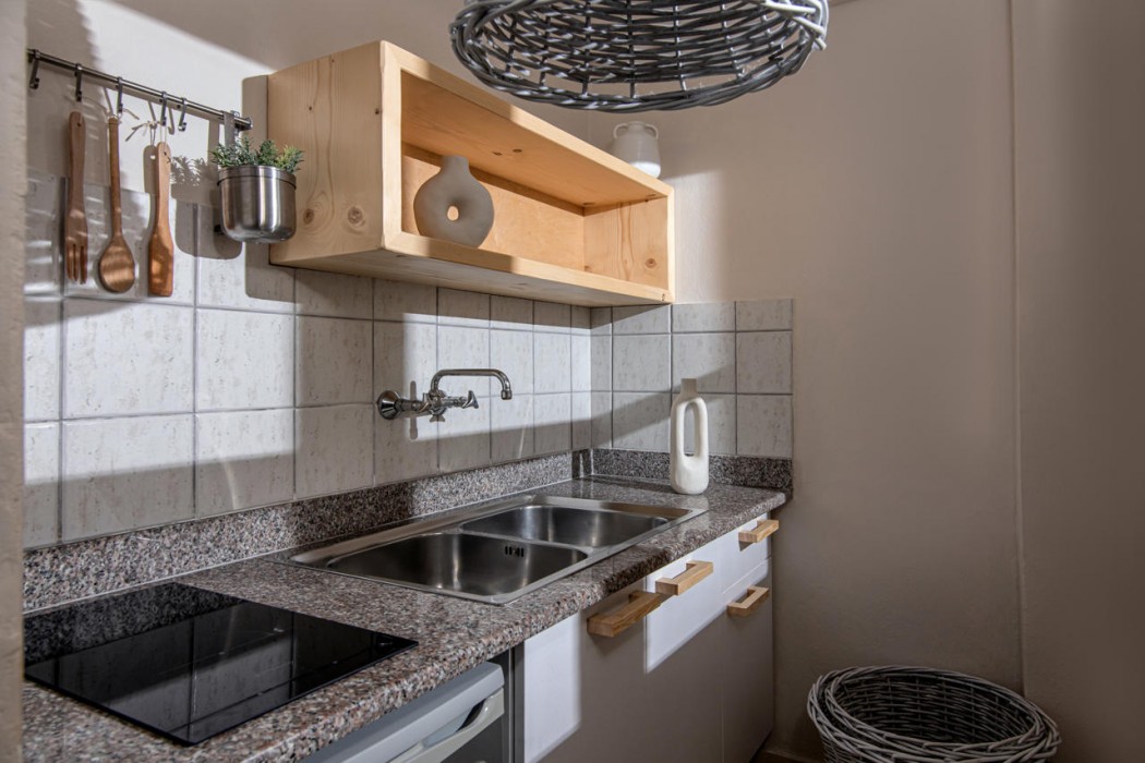Adonis Apartments 107/114
