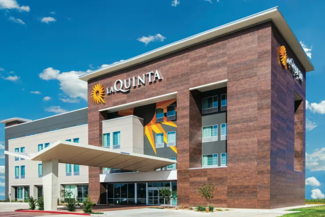 La Quinta Inn & Suites by Wyndham Tracy 1/53