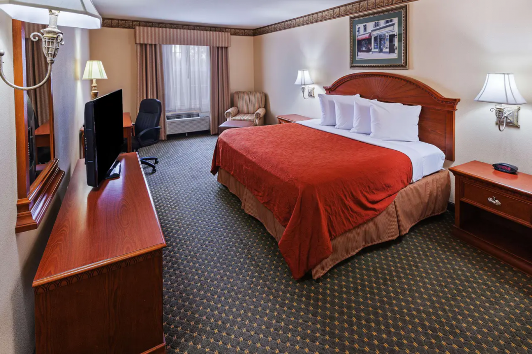 Country Inn & Suites by Radisson, Amarillo Central 9/51