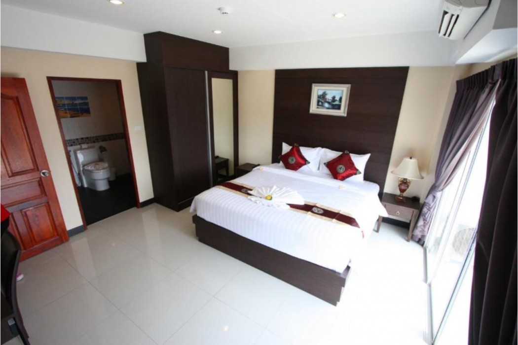 Valhalla Hotel Pattaya 10/75