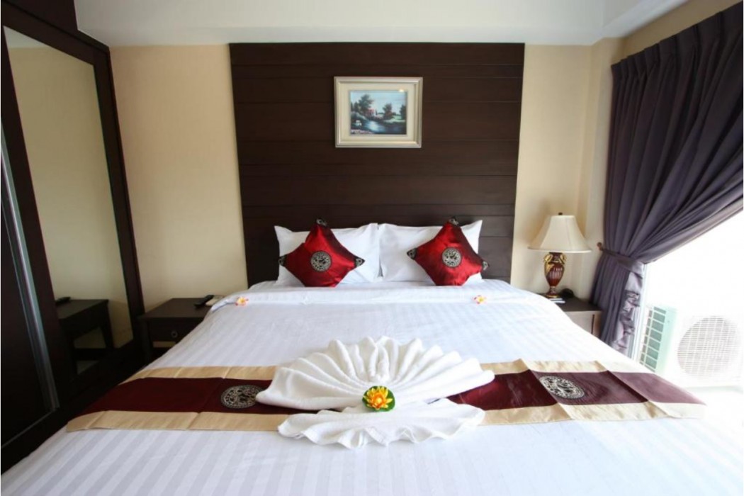 Valhalla Hotel Pattaya 11/75