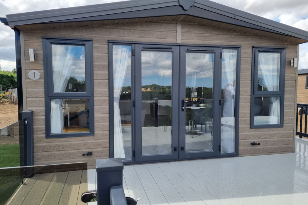 Sure Studio by Best Western Brackenborough Lakes & Resort 2/35