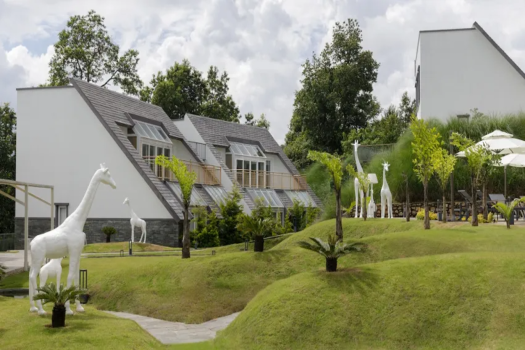 Himalayan Hideaway Resort Pokhara, The Centara Collection 3/62