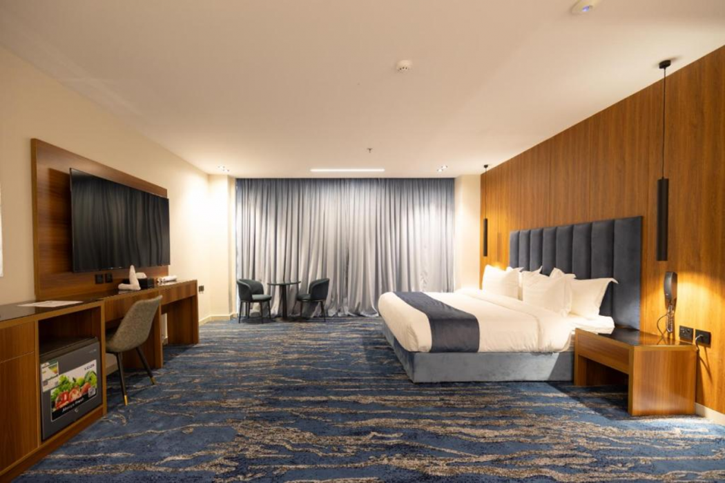 Blue Breeze Hotel 3/21