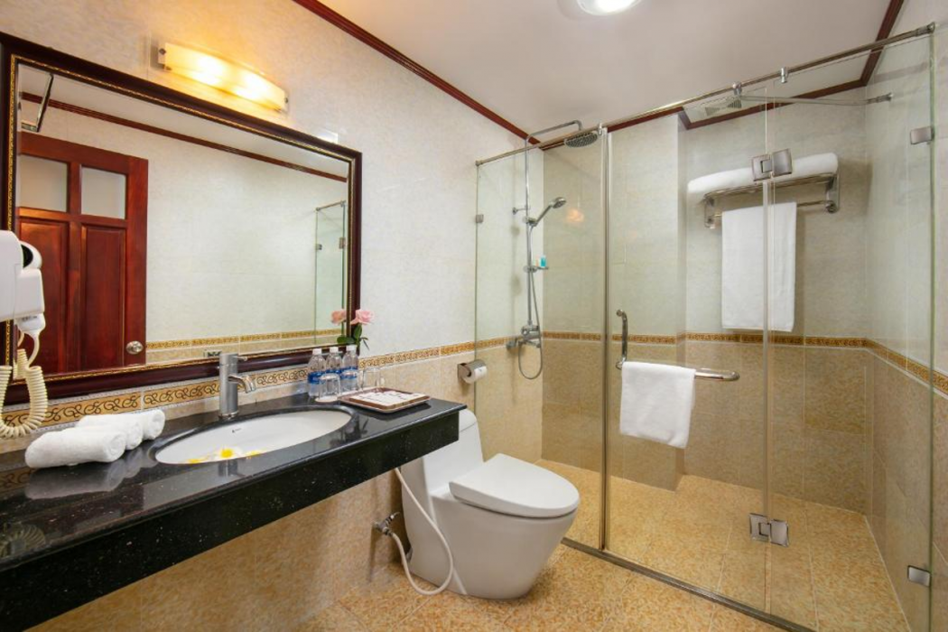 A25 Hotel - 705 Lac Long Quan 19/65
