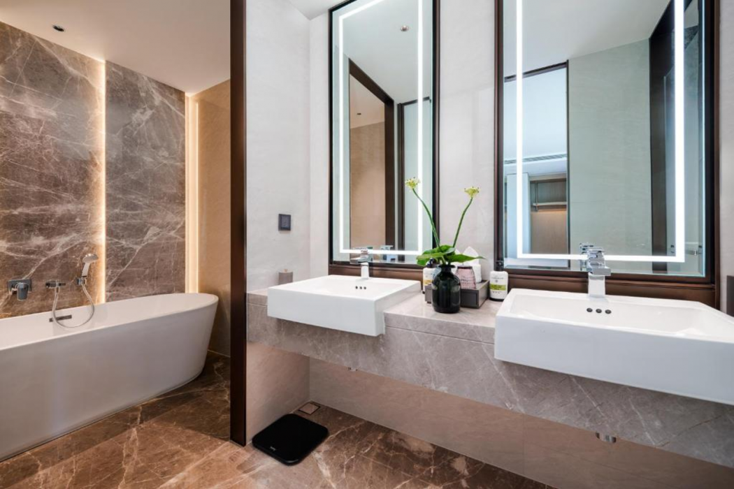 Pullman Chongqing Xiyue 18/65