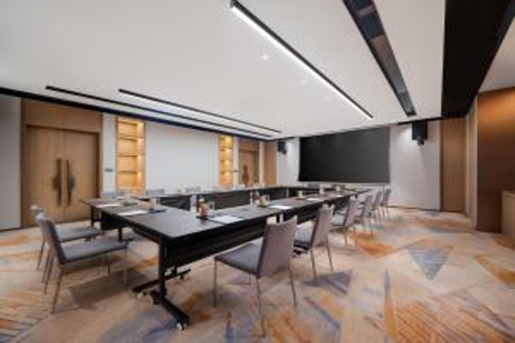 Pullman Chongqing Xiyue 30/65