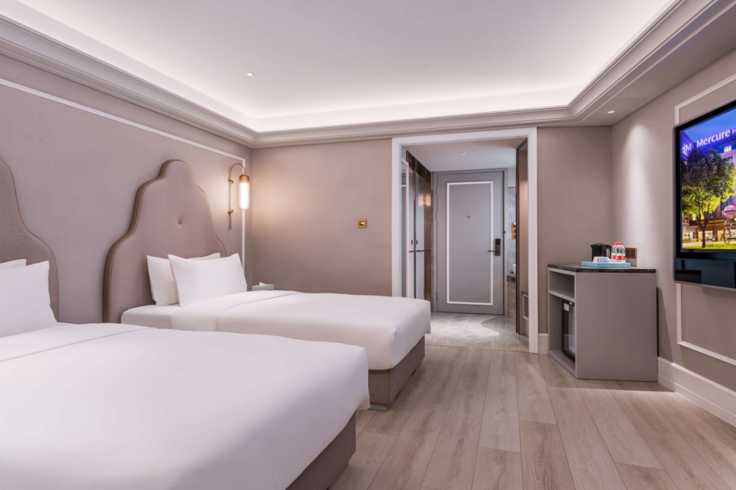 Mercure Shijiazhuang People Square 12/80