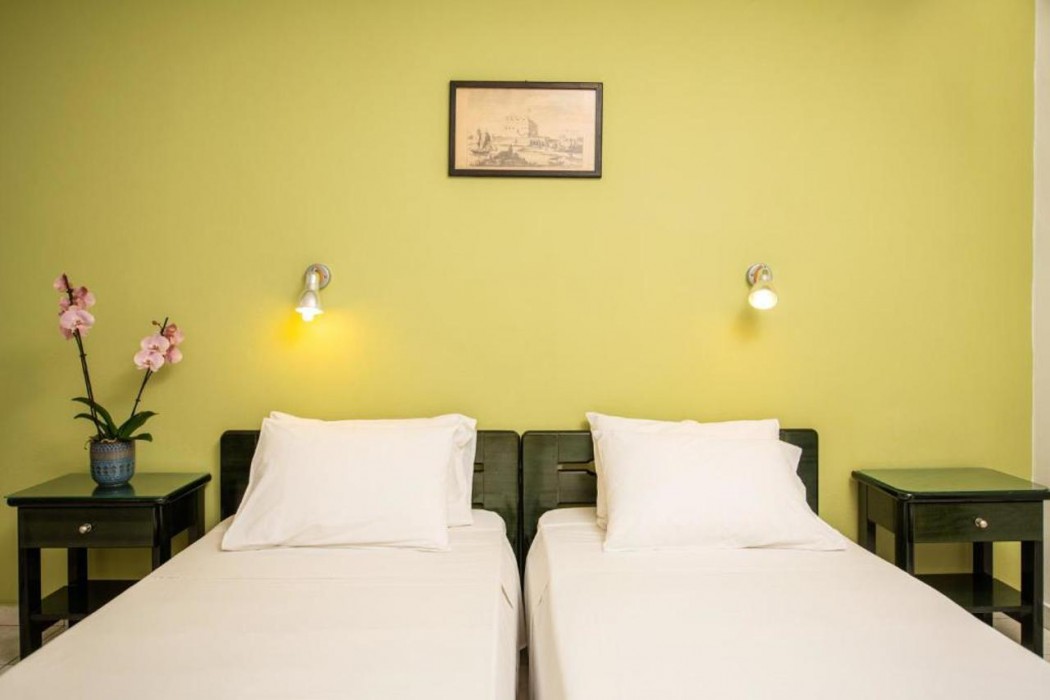 Sea View Hotel 10/61