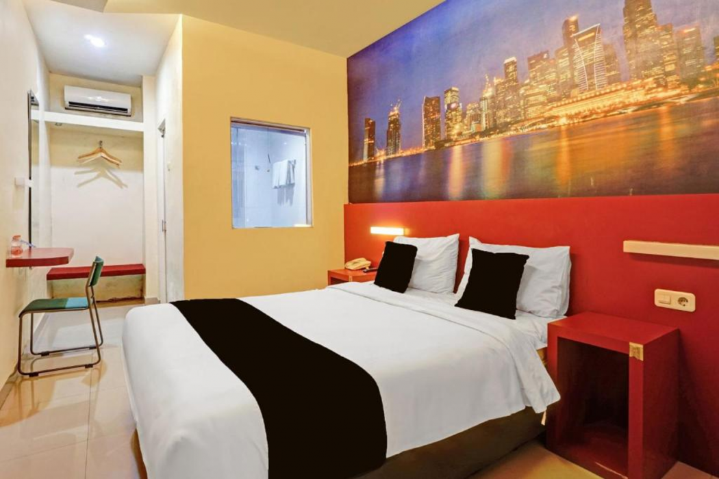 Townhouse Oak Malang near ITN Malang formerly Fariz Hotel Singosari 10/18