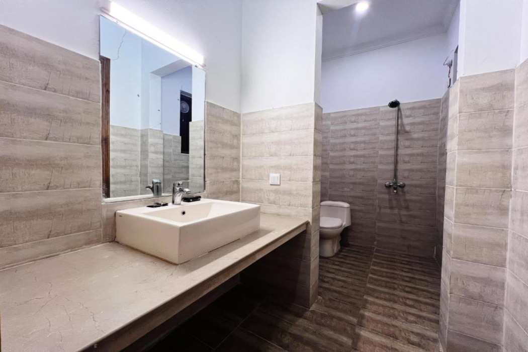 Rhodium Elite Hotel 11/56