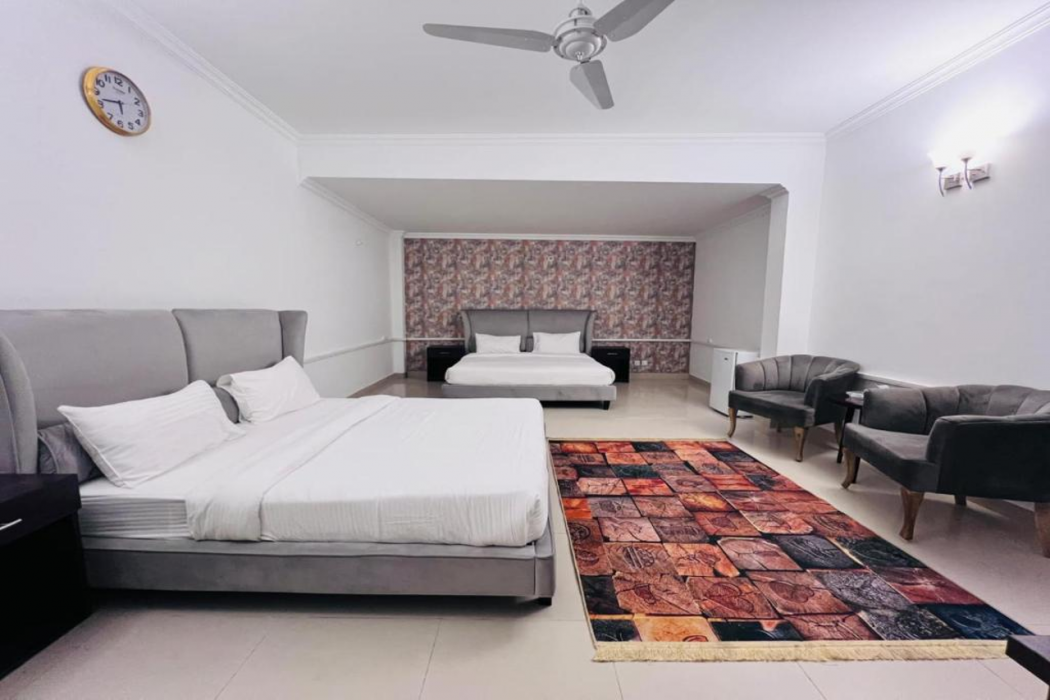 Rhodium Elite Hotel 9/56
