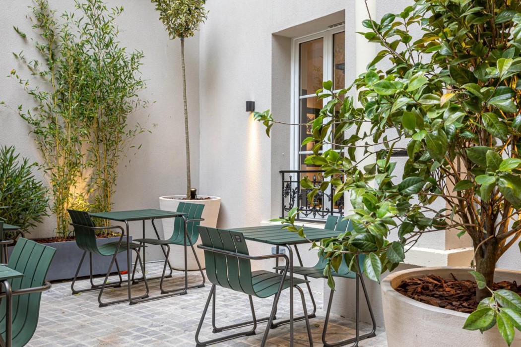 Dantan Hotel 11/46
