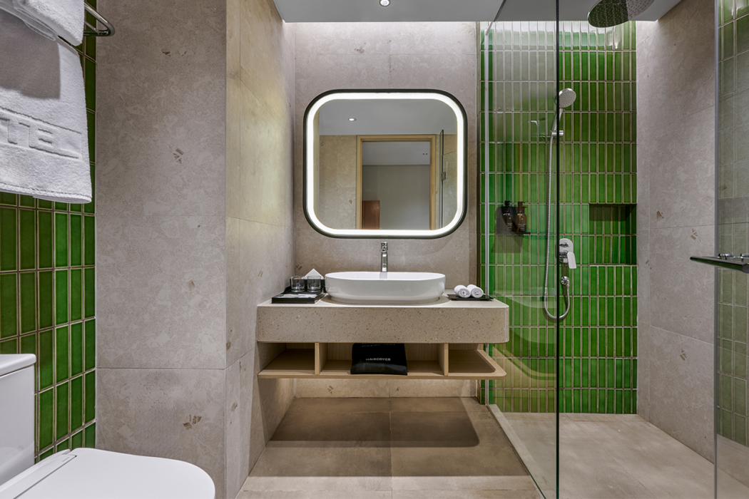 Artotel Living World Kota Wisata 7/55