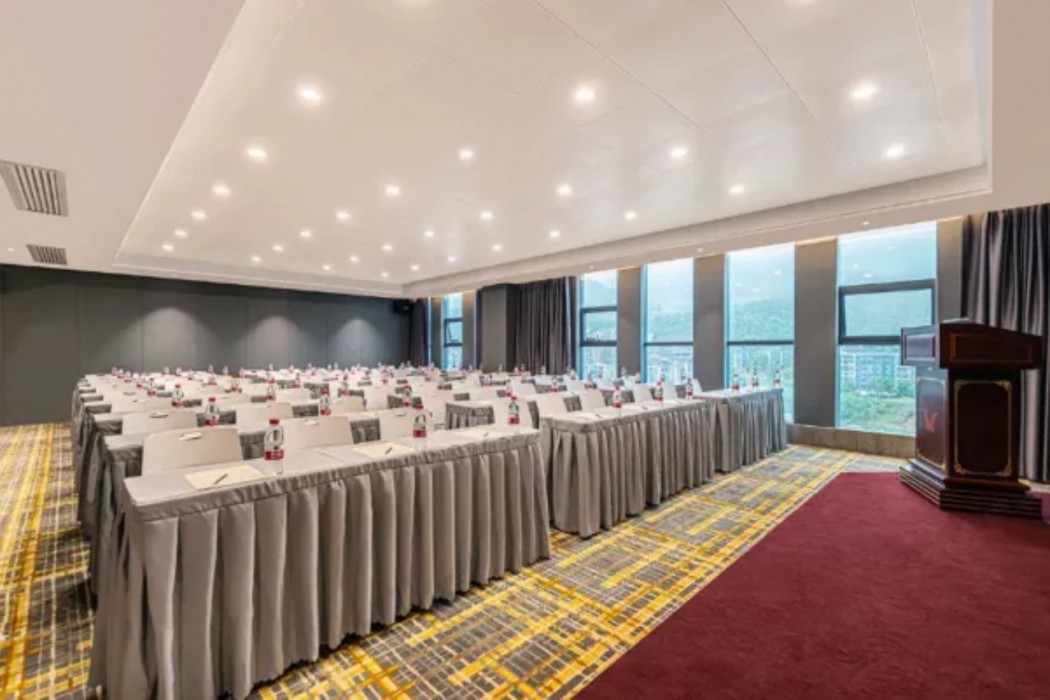 Kyriad Hotel (Qinhuangdao Nandaihe Branch) 17/22