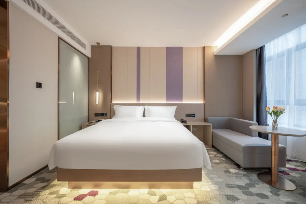 Lavande Hotel (Jinan Shiji Avenue Aotelaisi) 8/14