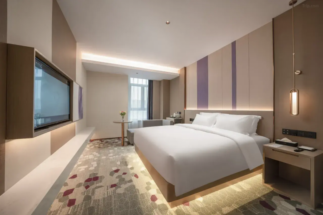 Lavande Hotel (Jinan Shiji Avenue Aotelaisi) 9/14