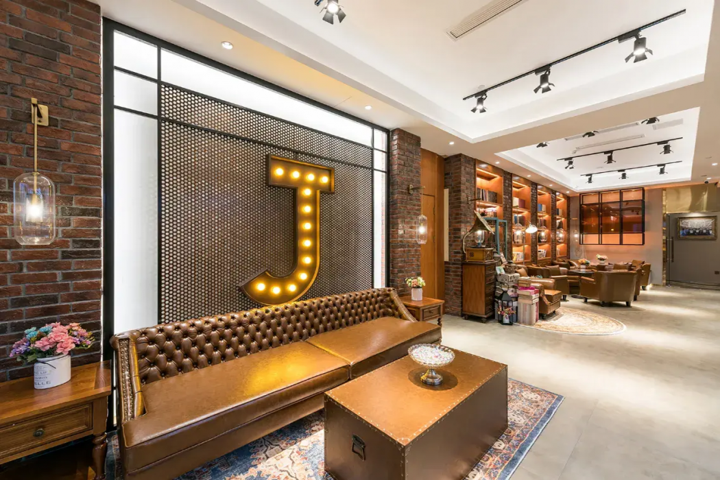 James Joyce Coffetel (Beijing Huilongguan) 9/10