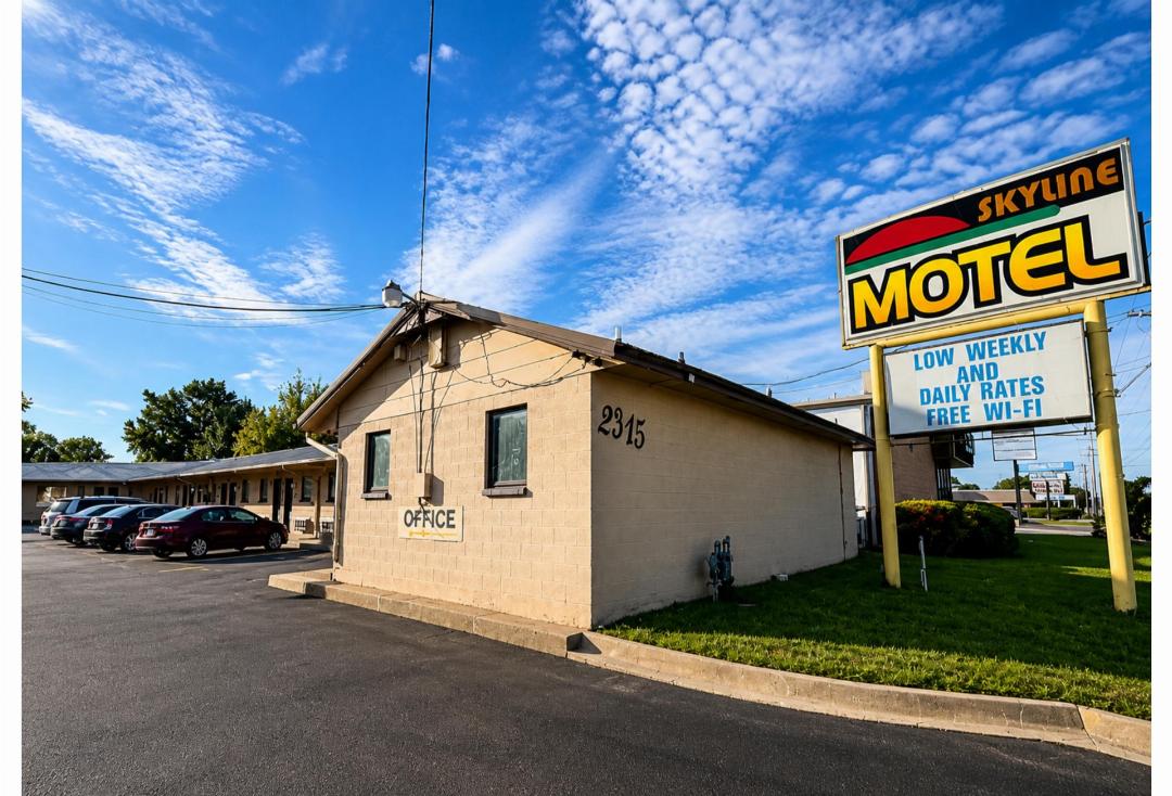 Skyline Motel Bartlesville Hwy 75 in BARTLESVILLE - OK