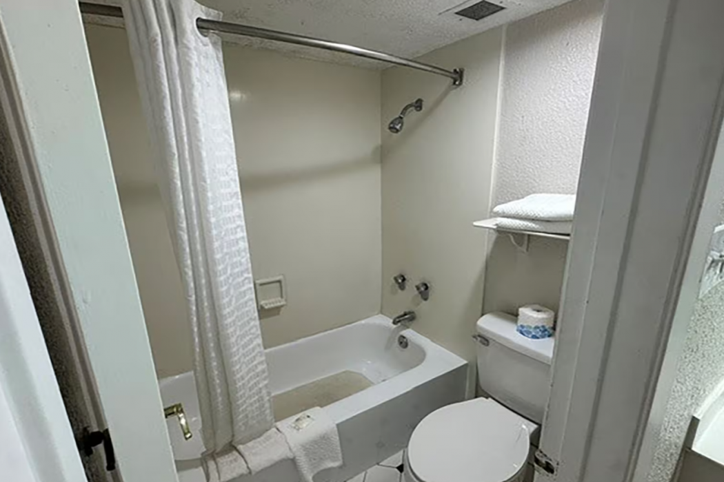 Super 8 by Wyndham Nacogdoches Near University 22/58