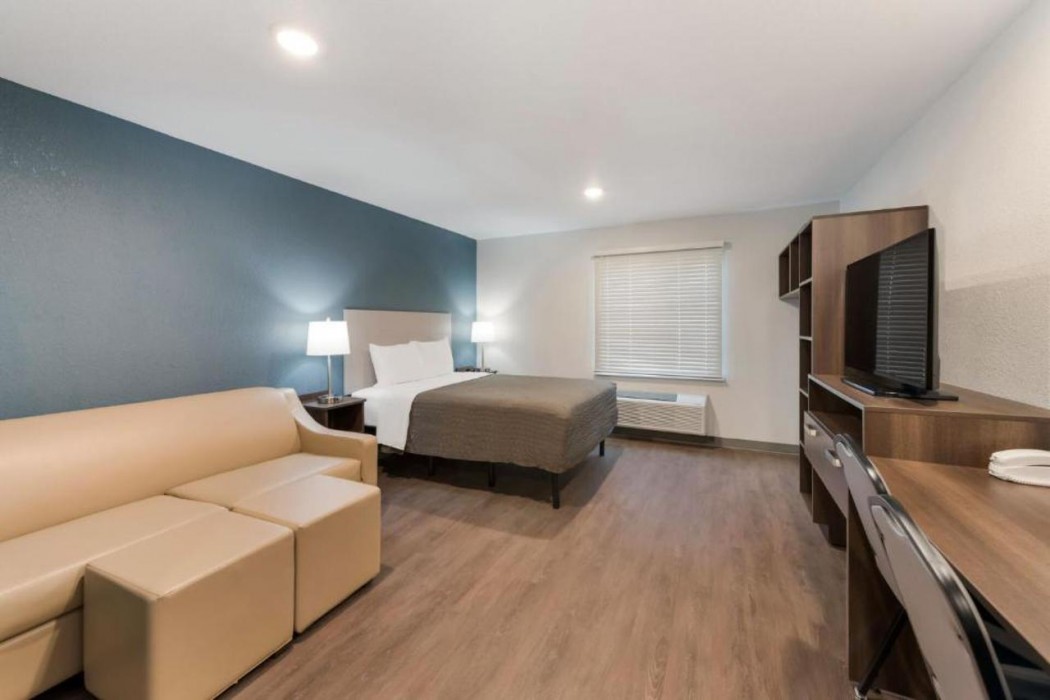 WoodSpring Suites Dayton North 11/42