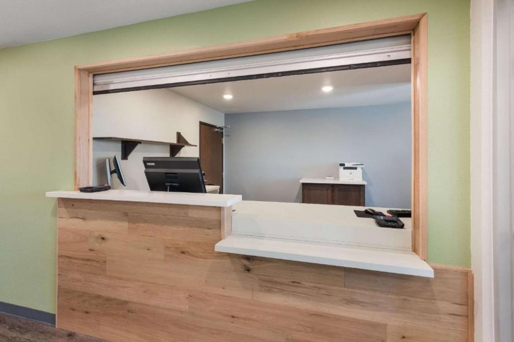 WoodSpring Suites Dayton North 7/42