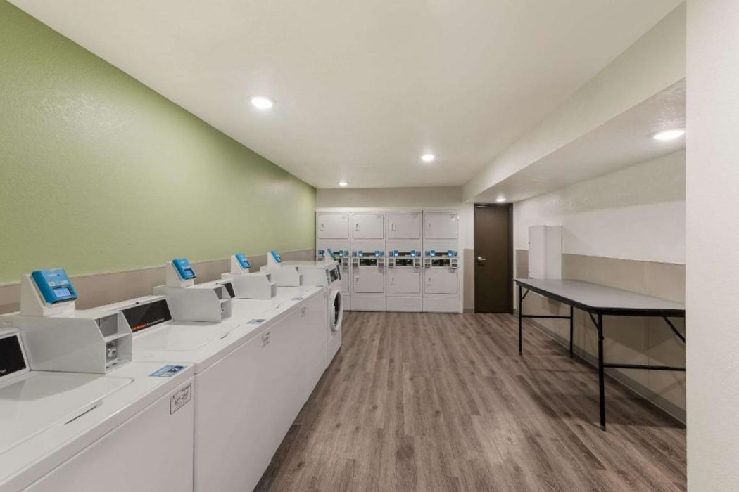 WoodSpring Suites Dayton North 29/42