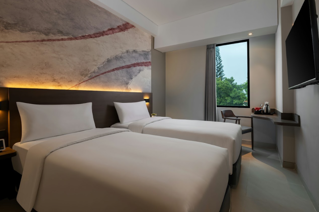 Hotel Neo Kota Baru Parahyangan 35/88