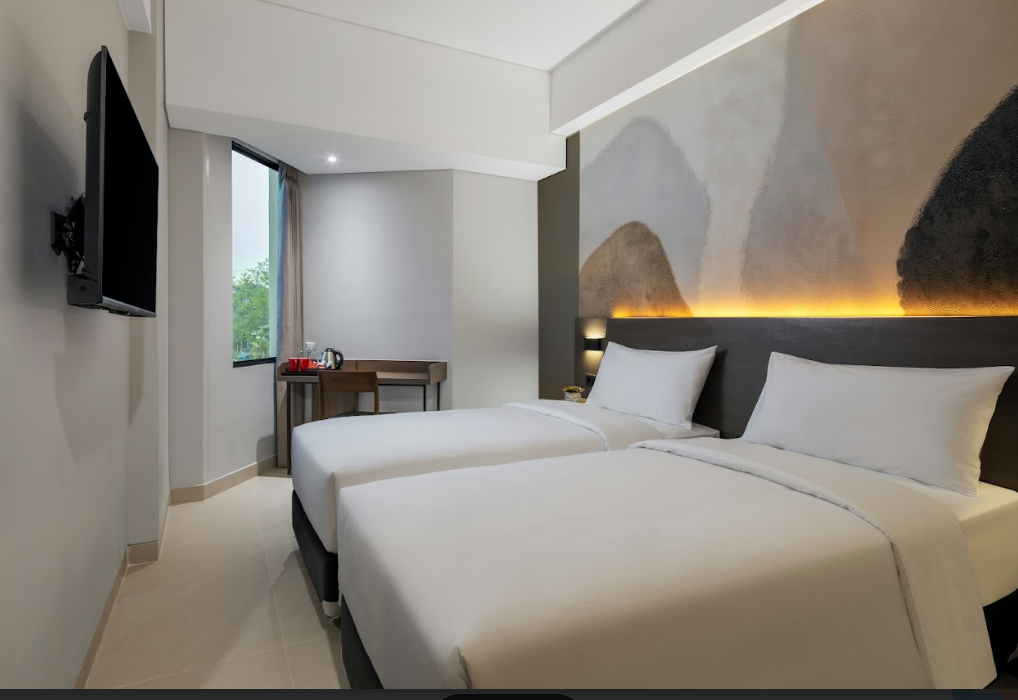 Hotel Neo Kota Baru Parahyangan 34/88