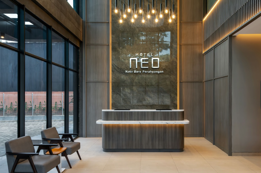 Hotel Neo Kota Baru Parahyangan 16/88