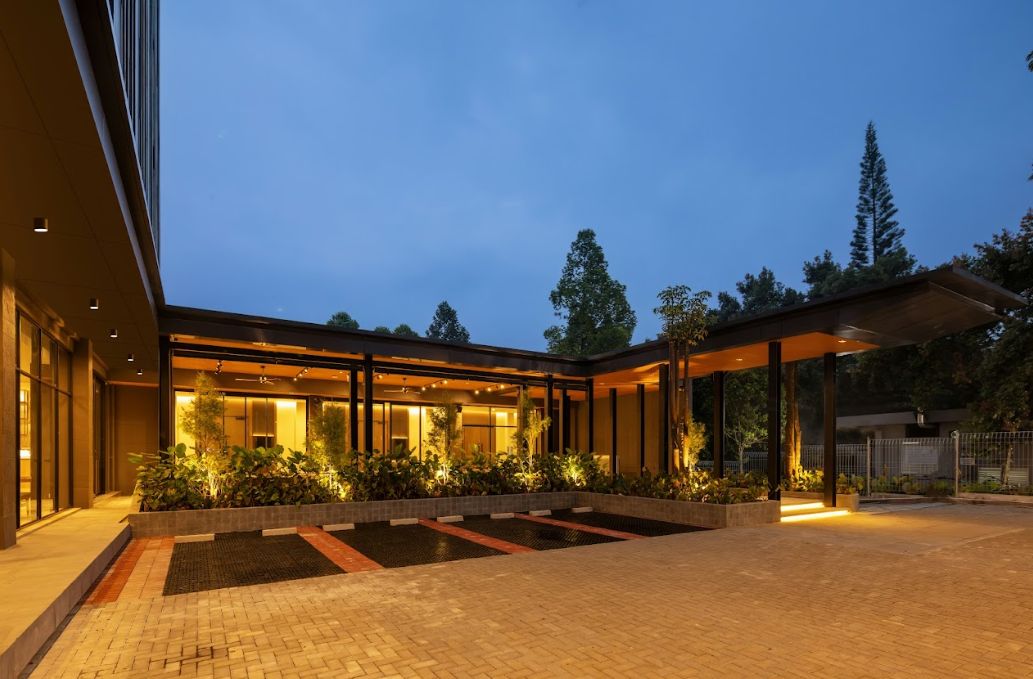 Hotel Neo Kota Baru Parahyangan 8/88