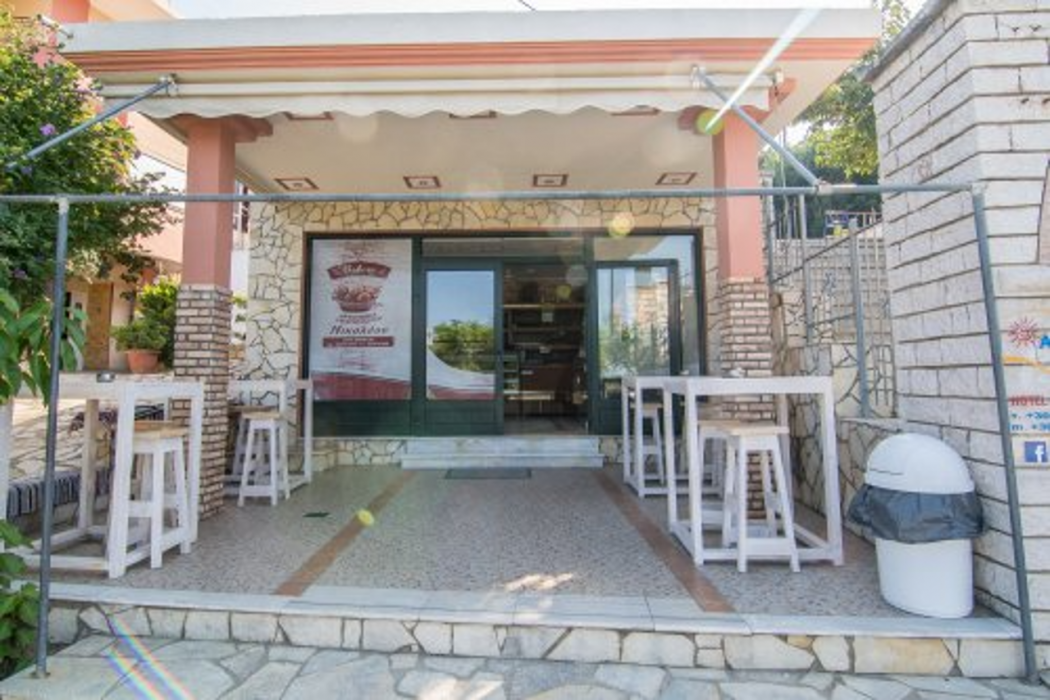 Agios Thomas Hotel 35/66