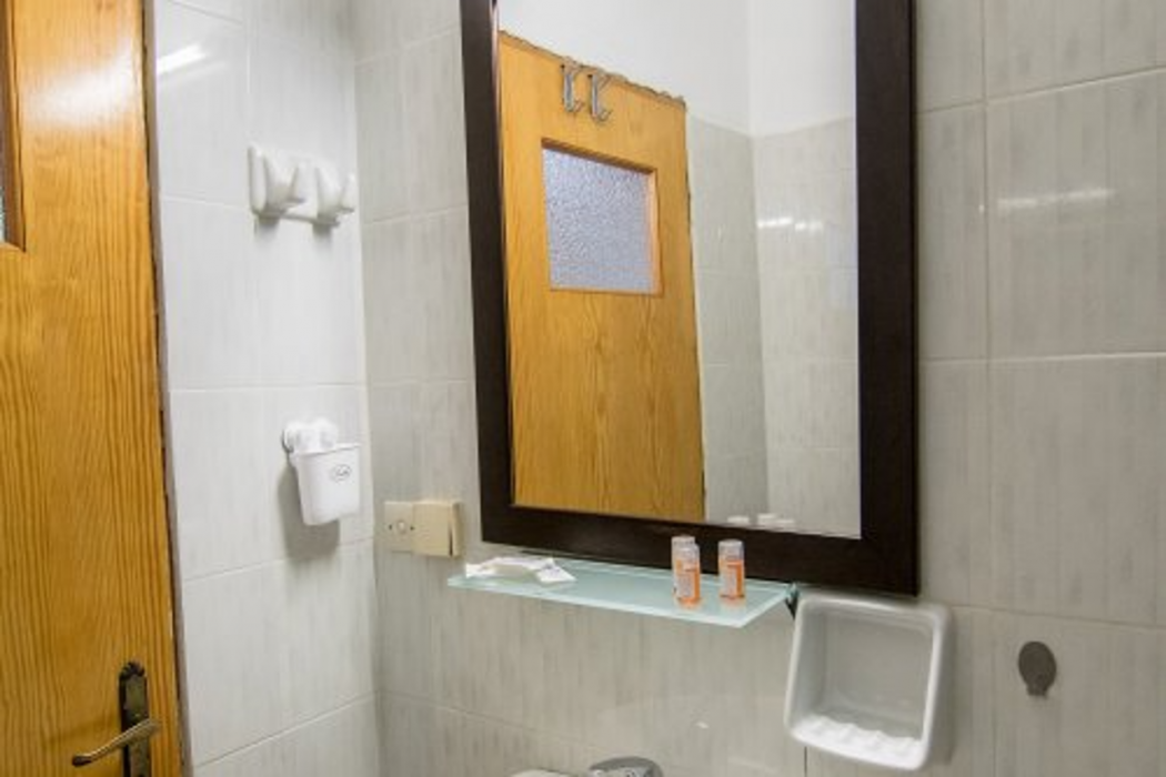 Agios Thomas Hotel 25/66
