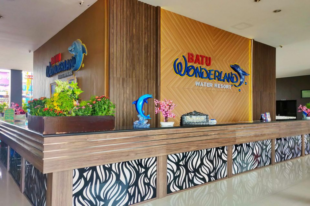 Batu Wonderland Water Resort Hotel 6/35