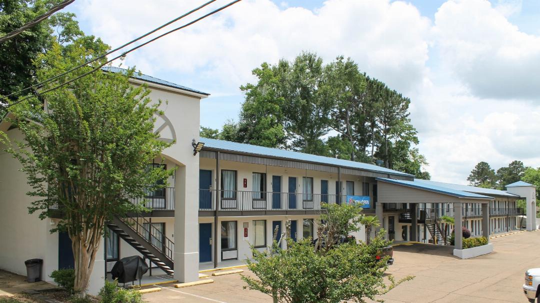 Motel6 Mccomb Ms in MCCOMB - MS