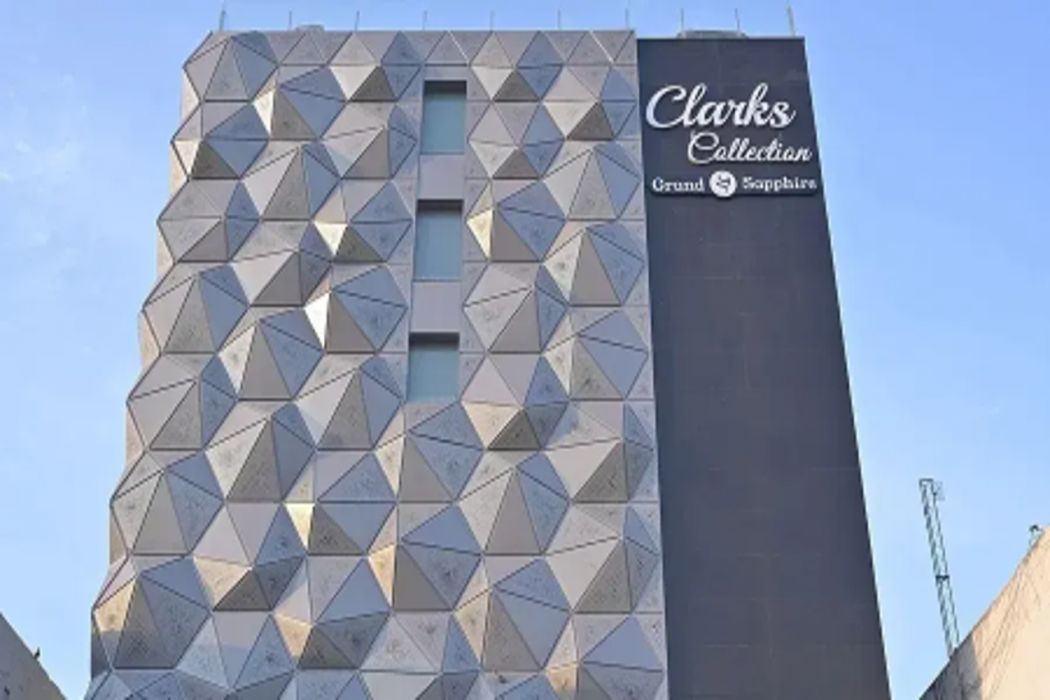 Clarks Collection Grand Sapphire Ajmer 1/63