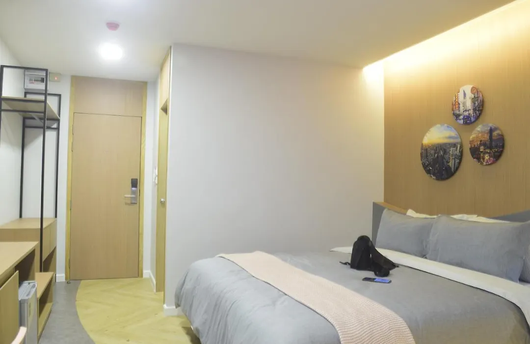 Rico Hotel Ratchadapisek 32 7/43