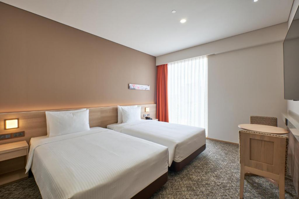 Sotetsu Grand Fresa Saigon 8/49