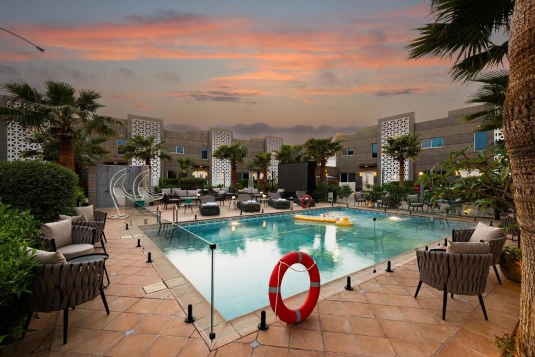 Rhenium Resort AL Qirwan Riyadh 40/41