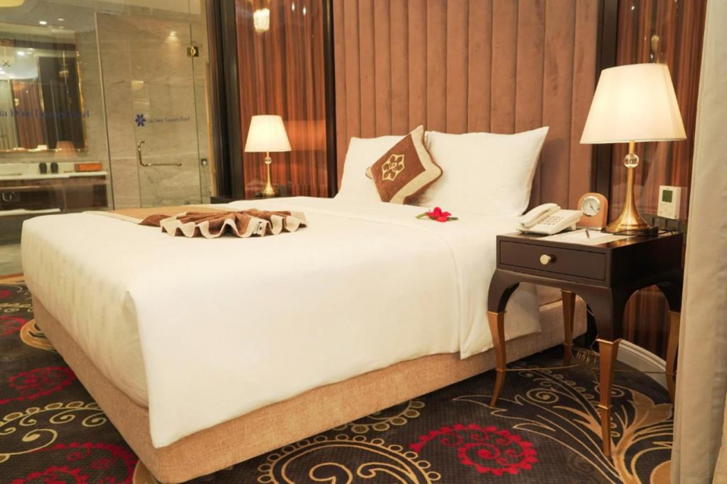 Cua Dong Luxury Hotel 24/70