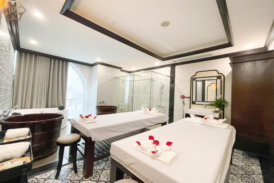 Cua Dong Luxury Hotel 12/70