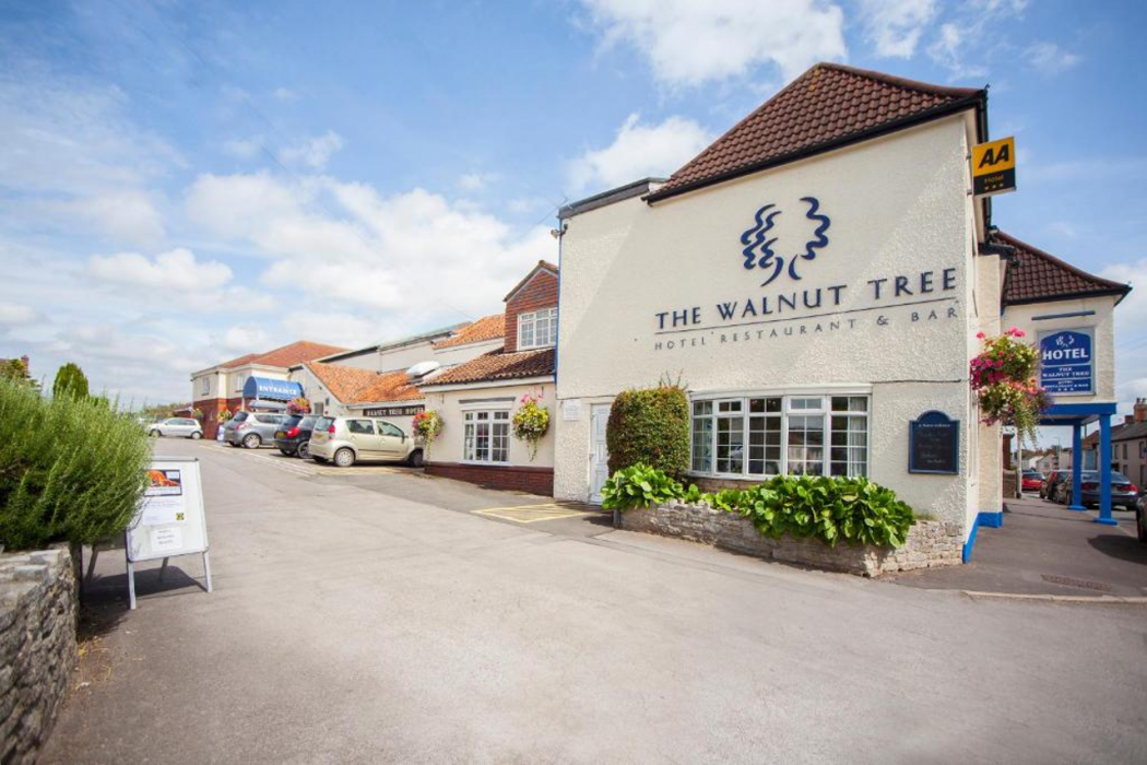The Walnut Tree Hotel 1/33