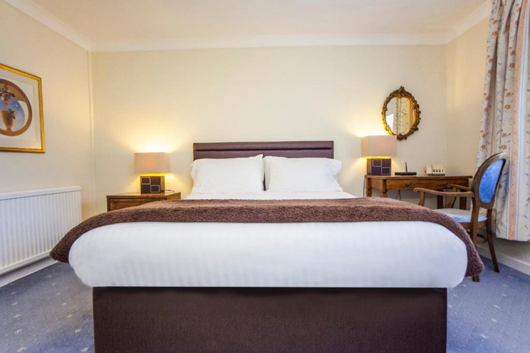 The Walnut Tree Hotel 8/33