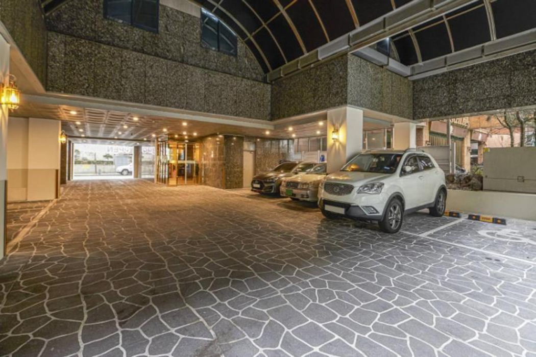 Hotel 99 Prestige 38/68
