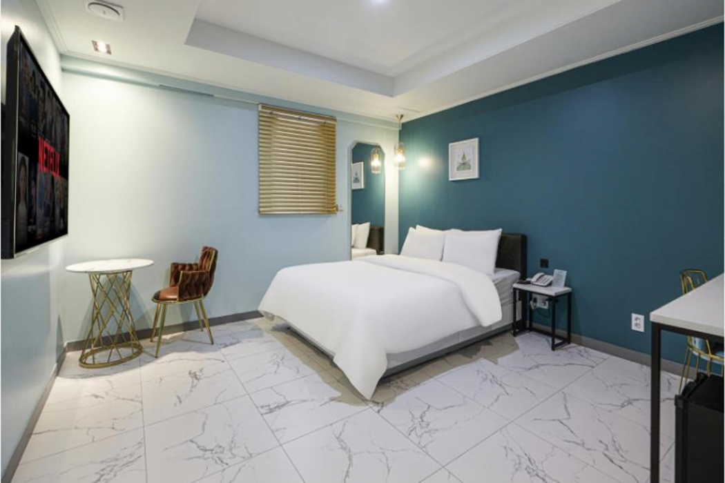 Hotel 99 Prestige 26/68